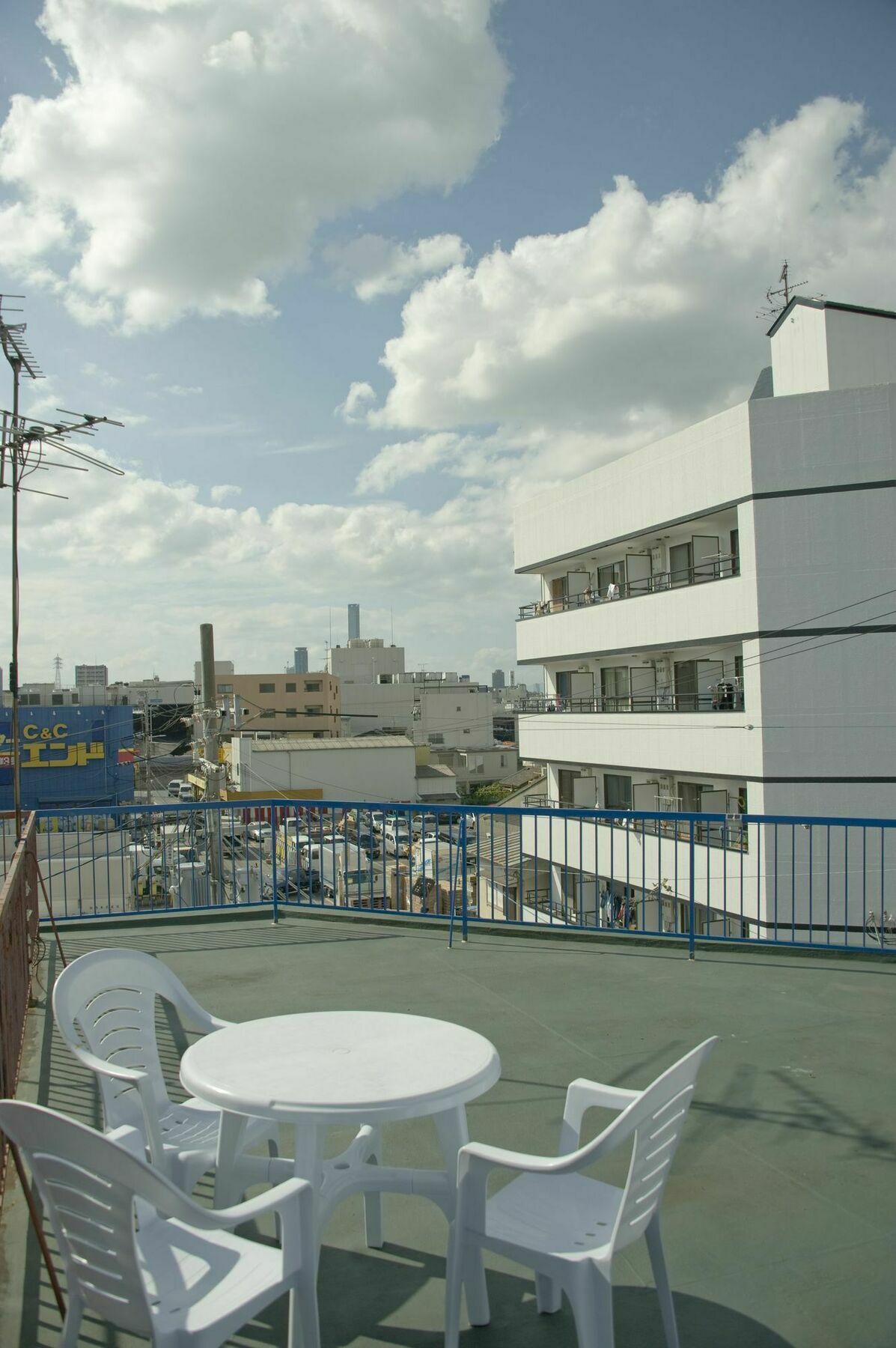 Umbrella House Hostel Osaka Exterior photo